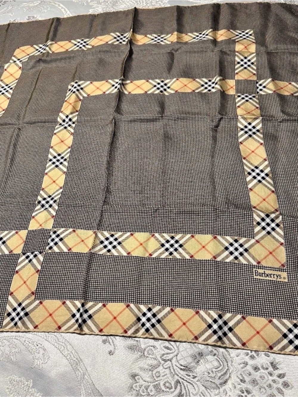 Burberrys Plaid Brown & Beige